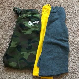 Old Navy Boys 5T outfit